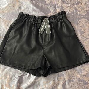 Steve Madden Black Women's Shorts